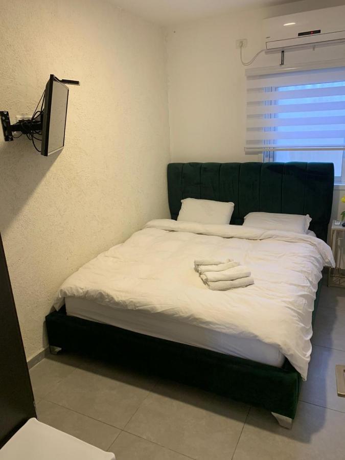 Gk Apartment Harmony Bat Yam Extérieur photo