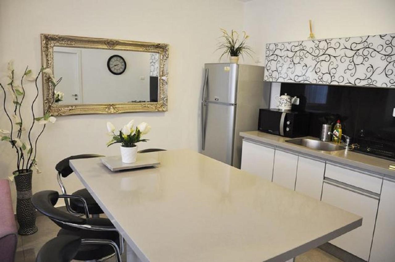 Gk Apartment Harmony Bat Yam Extérieur photo